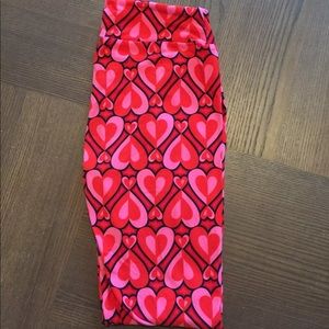 New lularoe Vday Leggings